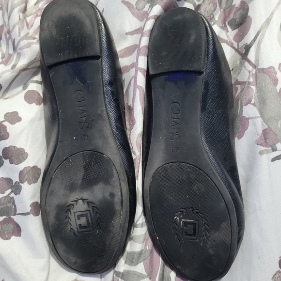 Women's flats, bought at Payless shoes, size 9, black. Worn to choir concerts - Picture 2 of 3
